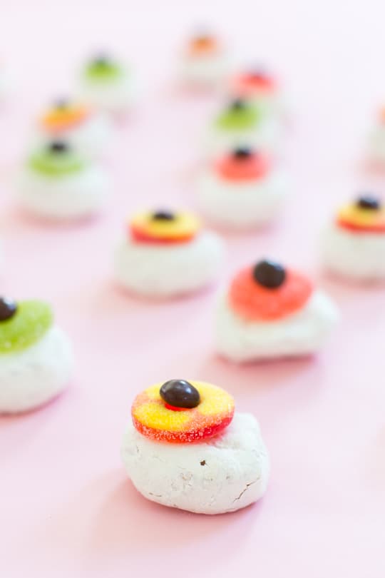 DIY Mini Monster Eyeball Donuts - sugar and cloth