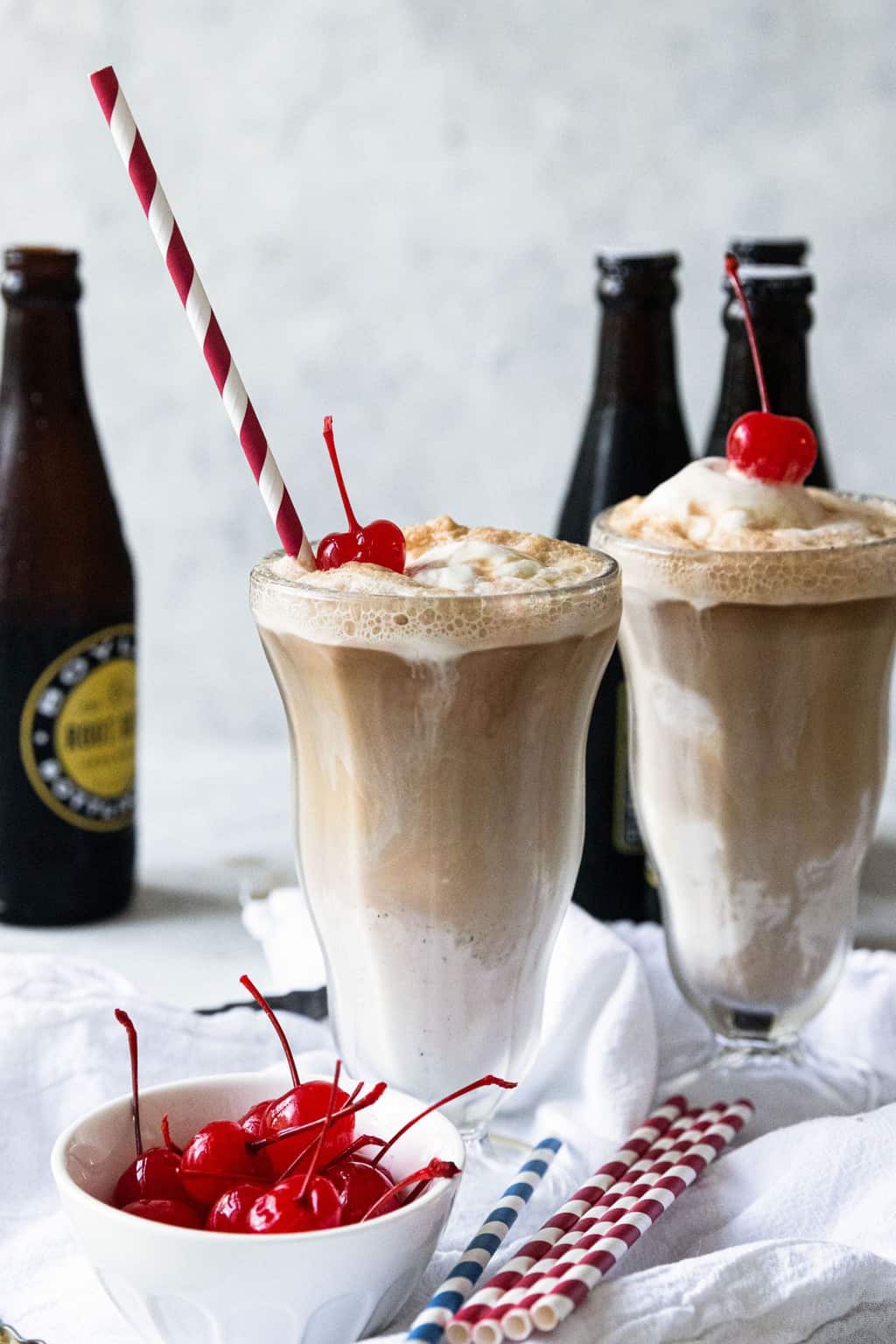 photo of vanilla root beer floats by top Houston lifestyle blogger Ashley Rose of Sugar & Cloth