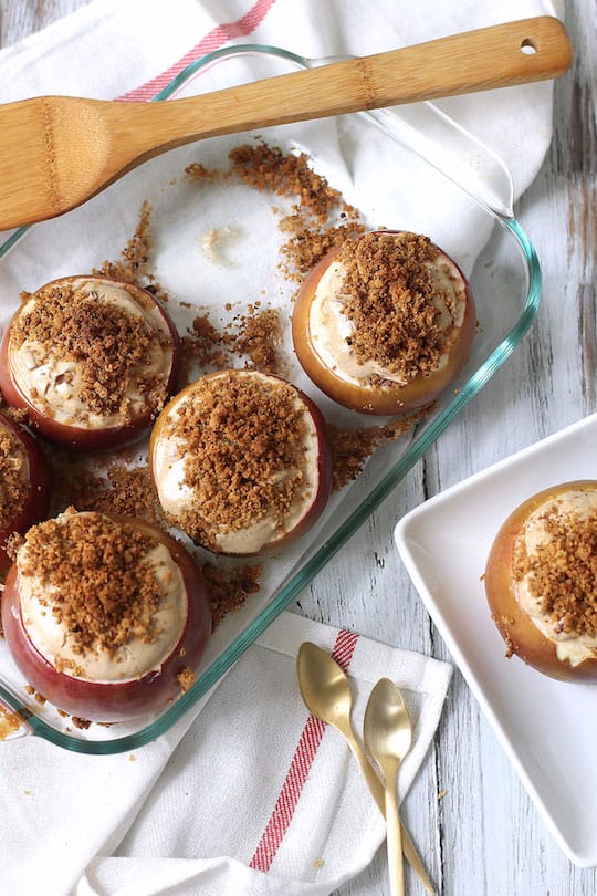 Cheesecake stuffed apples recipe - sugar and cloth