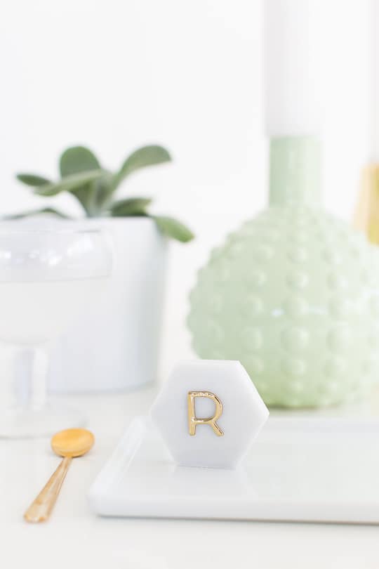 DIY Marble Hexagon Place Cards-3