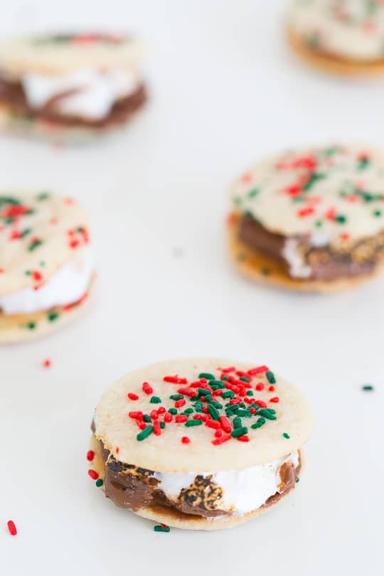Christmas cookie smores recipe - Sugar & Cloth