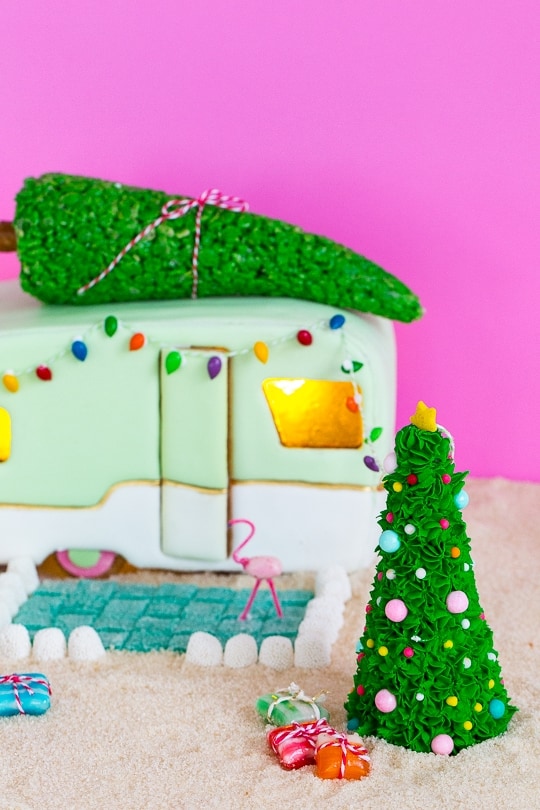 DIY retro camper gingerbread house and recipe - sugar and cloth