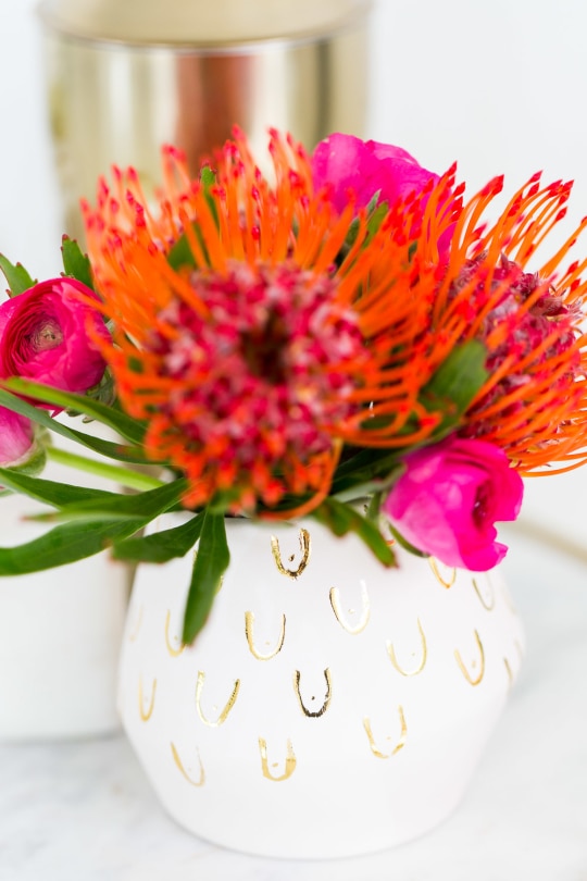 flowers with the decorated vase - flower vase decor