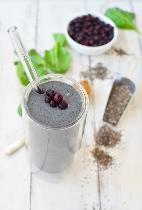 detox green smoothie recipe - sugar and cloth