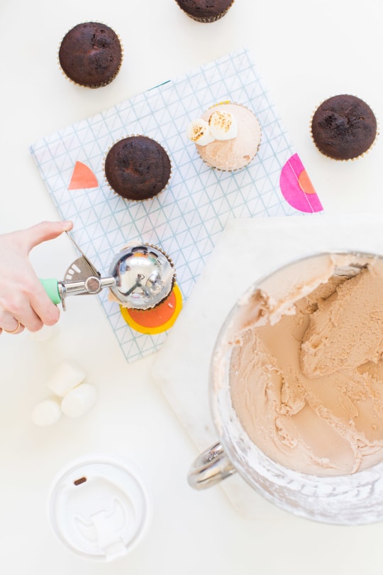 Dunkin Donuts Hot Chocolate Frosting Recipe - Sugar and Cloth