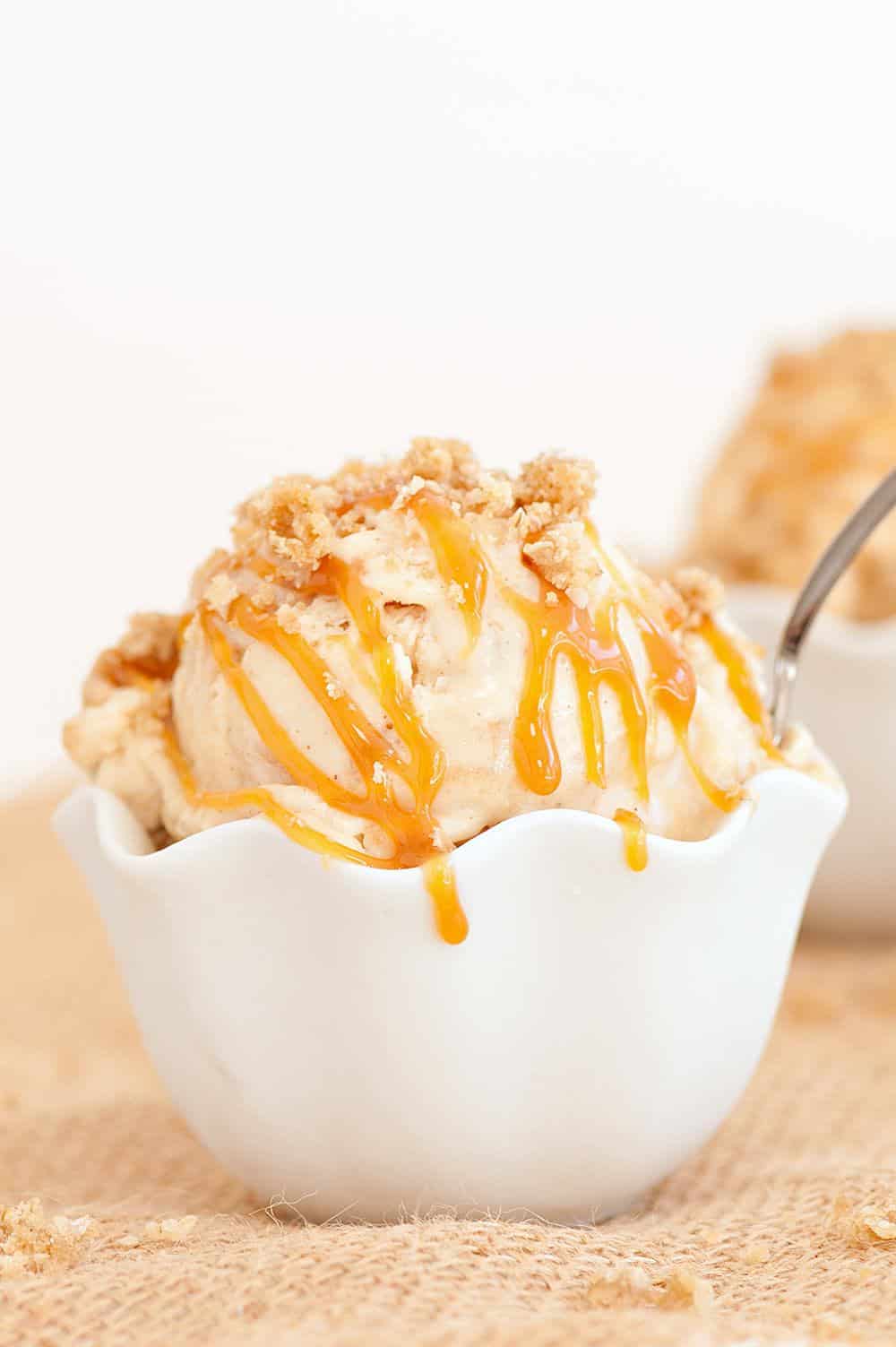 caramel apple crumble ice cream recipe - sugar and cloth