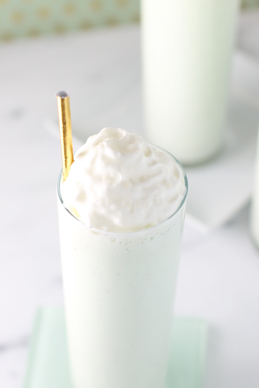 Boozy Shamrock Shake Recipe - sugar and cloth - st patricks day - mint green drinks