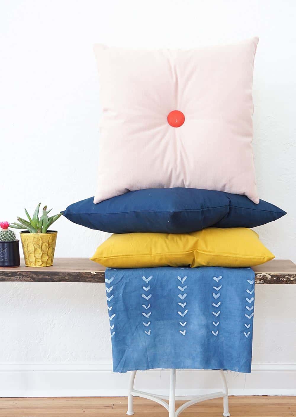 Colorful DIY tufted pillows - sugar and cloth - home decor - mid century
