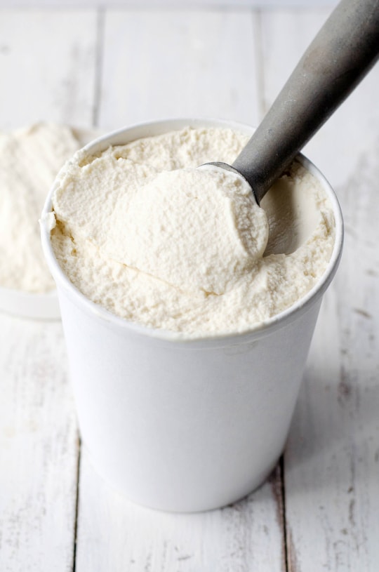 Baileys Ice cream - vanilla ice cream in a cup