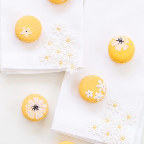 DIY wildflower macarons - sugar and cloth