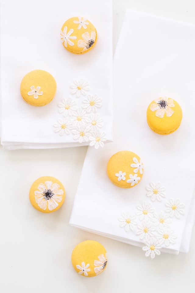 How To Make DIY Easter Wildflower Macarons