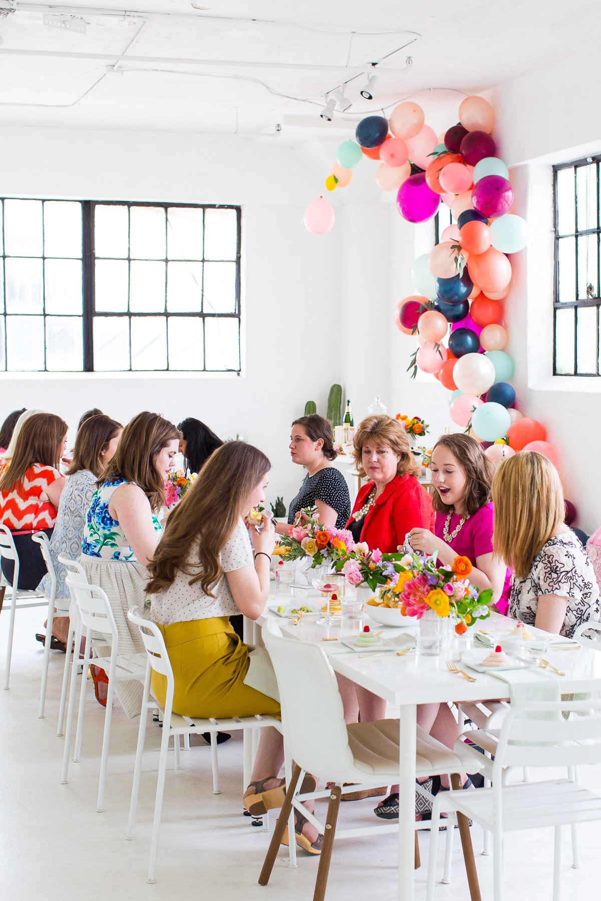 The perfect floral Spring Bridal Shower we hosted in the Sugar & Cloth studio by Ashley Rose of Sugar & Cloth, an award winning DIY blog.