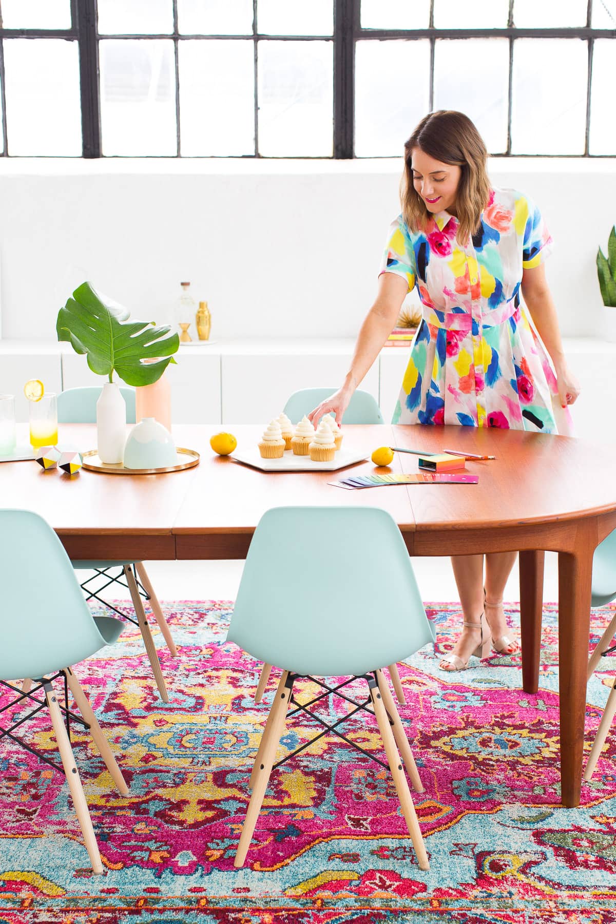 How decorate a joyful and modern dining room for Summer! - sugar and cloth - ashley rose - houston blogger