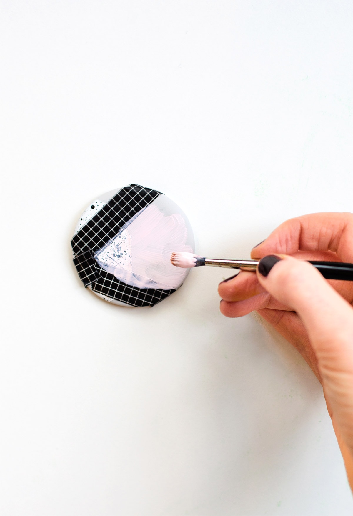 Step 6 : Colorful Polymer Clay Key Ring DIY - Easy Gift Idea - sugar and cloth - houston blogger by Ashley Rose  #doityourself #diy #keys #keyring #keychain #speckled #gift