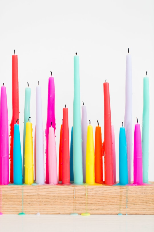 A perfectly colorful rainbow DIY taper candle holder for parties and entertaining - sugar and cloth
