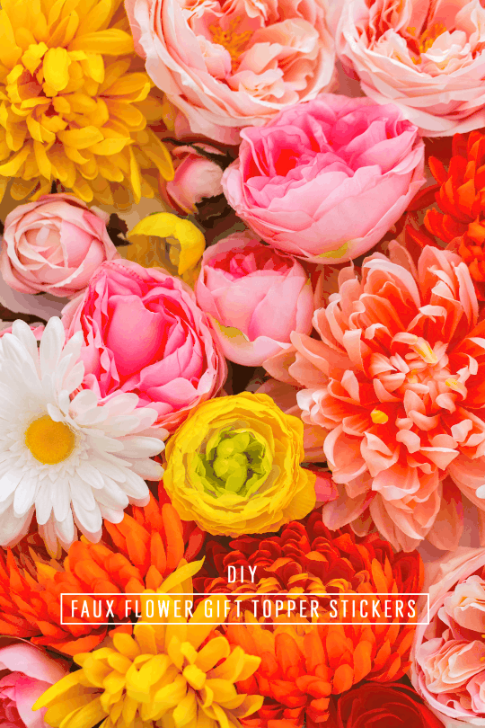 The perfect Mother's Day gift wrapping: DIY faux flower gift topper stickers by Sugar & Cloth - houston blogger
