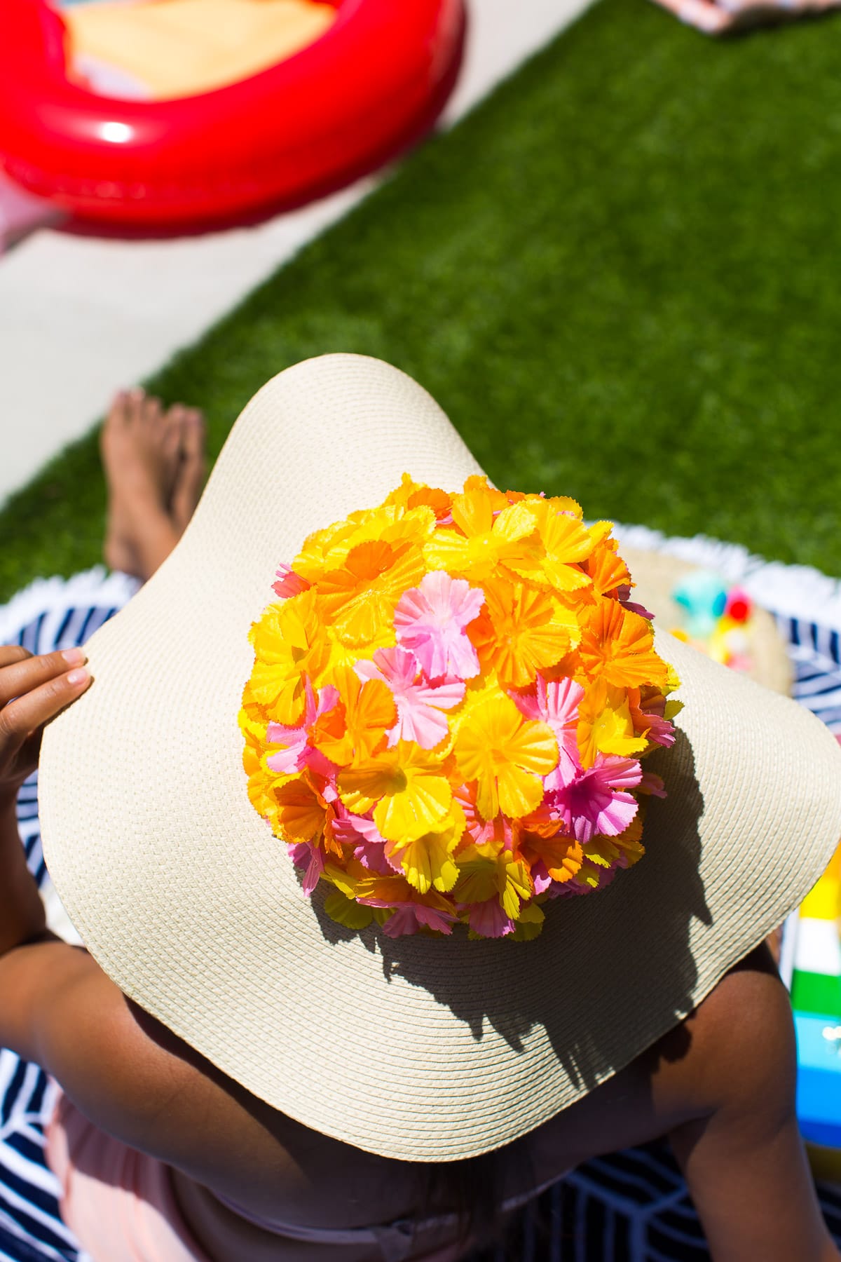Because every girl needs a DIY retro floral floppy hat for a bright, bold poolside statement! - sugar and cloth