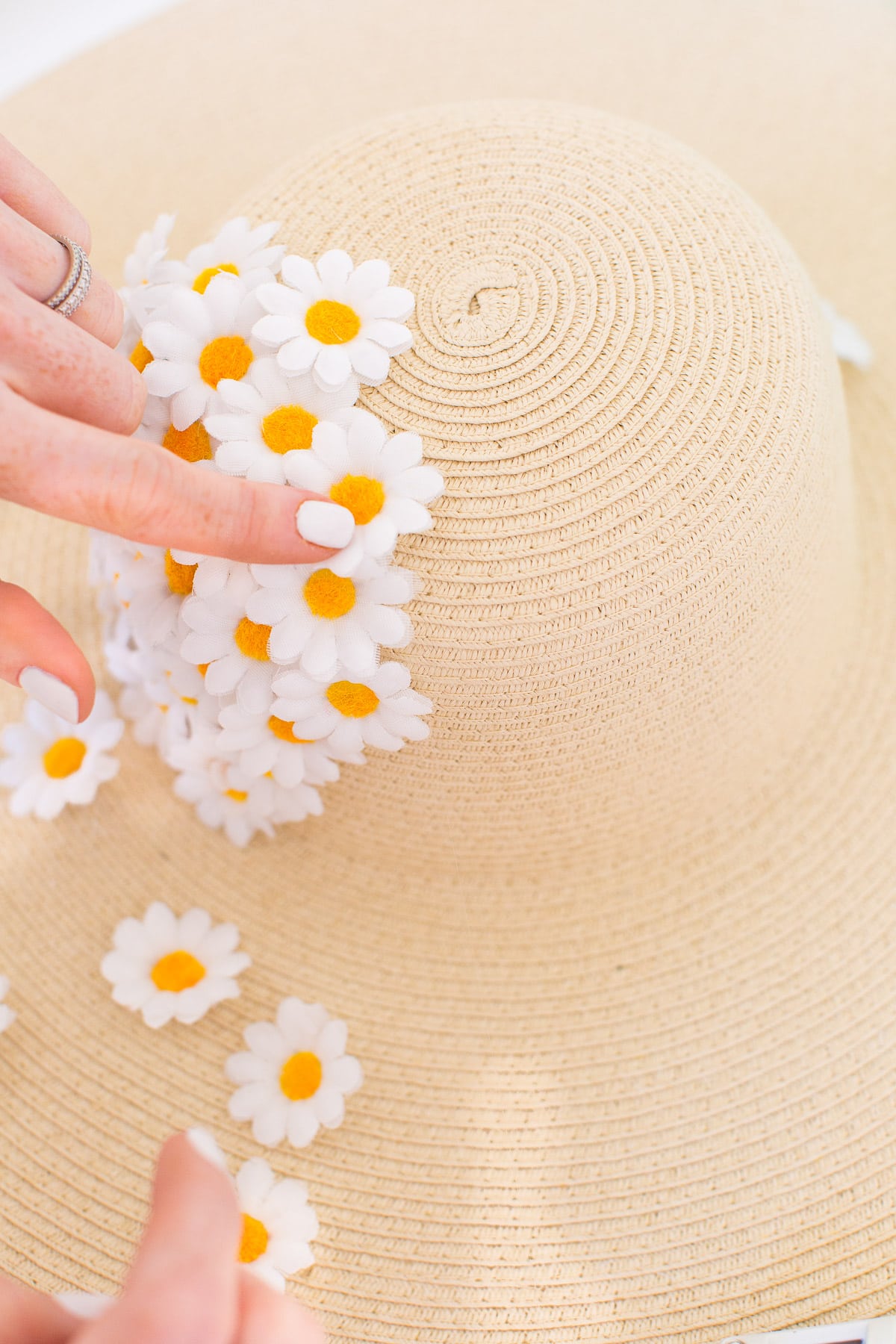 Because every girl needs a DIY retro floral floppy hat for a bright, bold poolside statement! - sugar and cloth