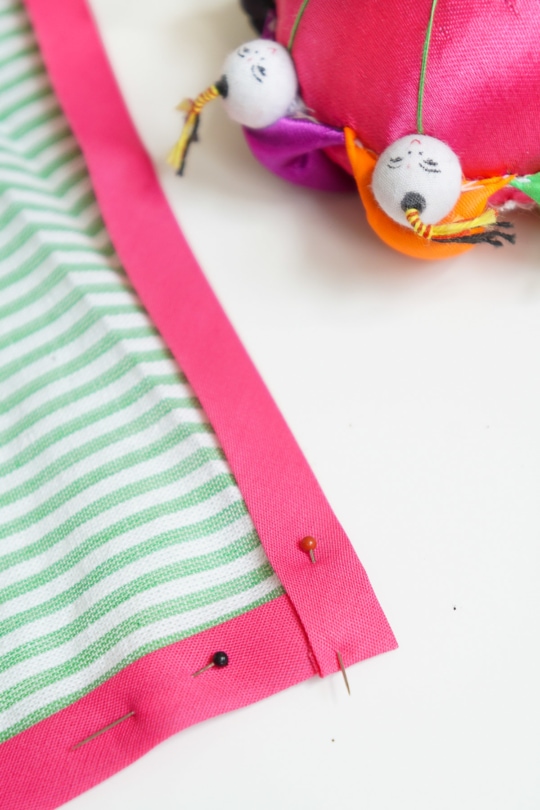 Freshen up the kitchen with these colorful DIY seersucker tea towels - sugar and cloth - houston blogger - home decor