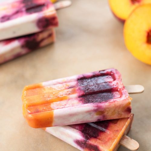 We're celebrating the last bit of Summer with this roasted peach and cherry popsicles recipe! - sugar and cloth - blogger