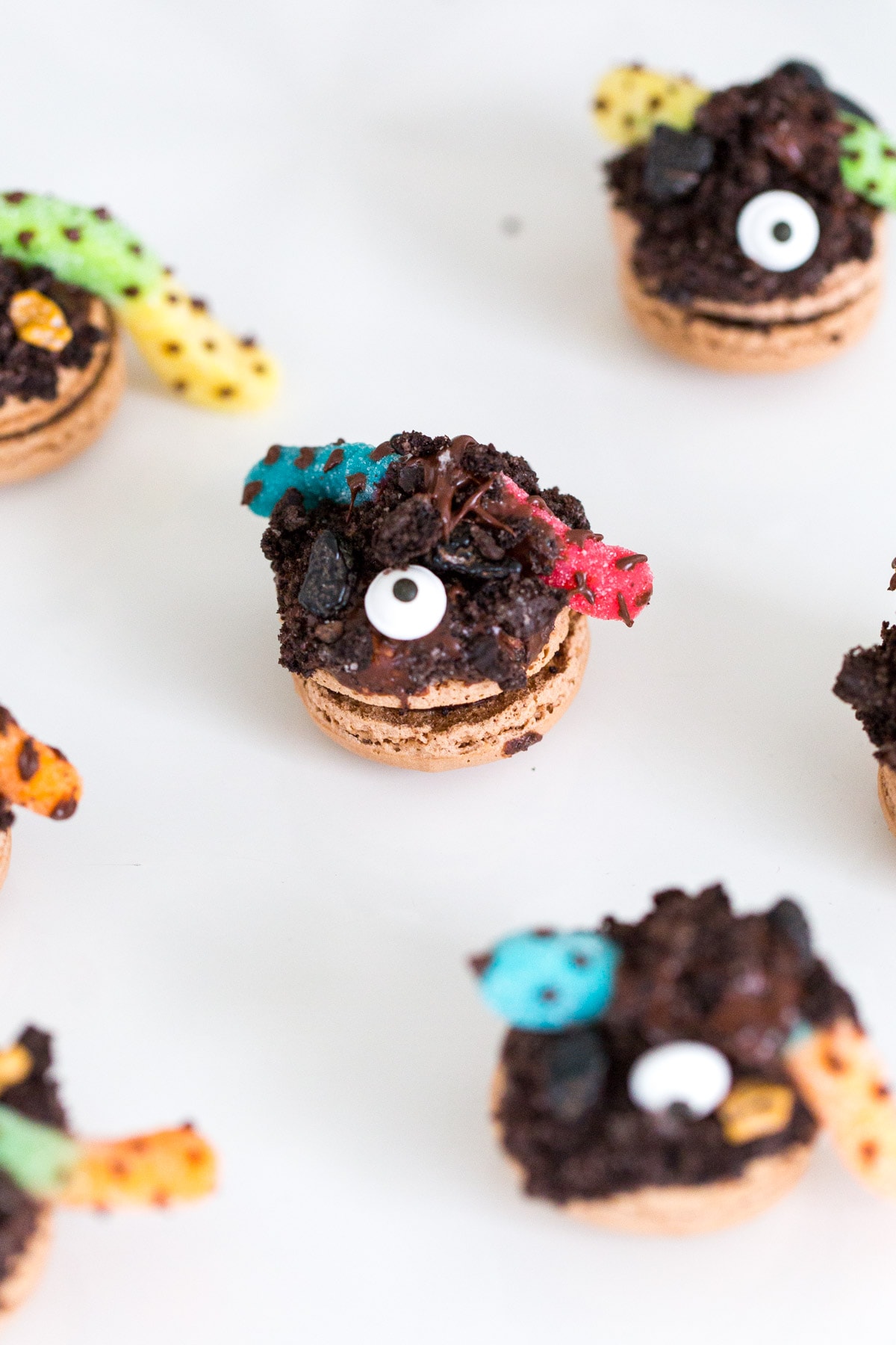 The cutest DIY dirt worm macarons for Halloween that you ever did see! - sugar and cloth - houston blogger - ashley rose