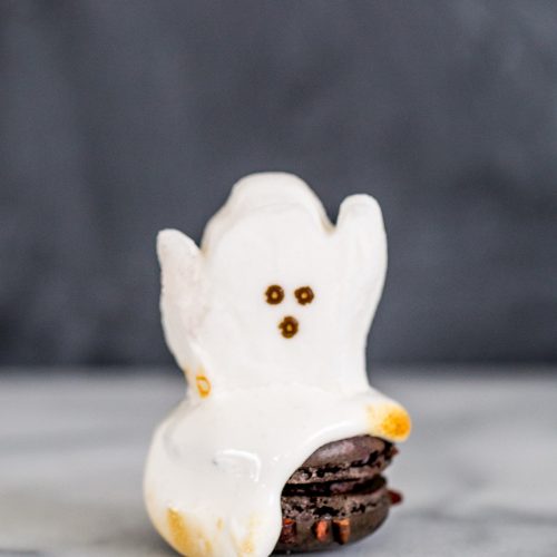 DIY Melting Ghost Halloween Macarons - sugar and cloth - best DIY blog - macarons - houston blogger - ashley rose - entertaining blog