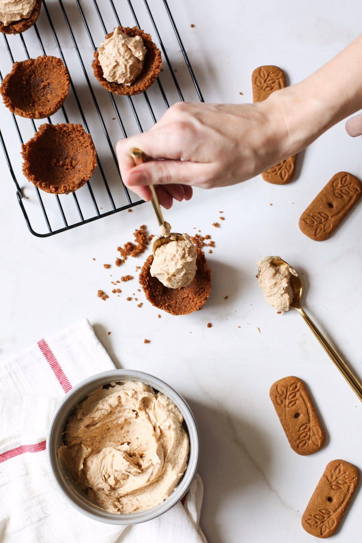 Mini Cookie Butter Tart recipe by Sugar & Cloth, an award winning DIY inspired lifestyle blog.