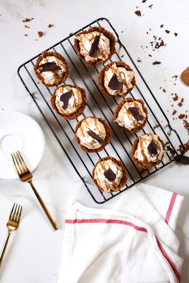 Mini Cookie Butter Tart recipe by Sugar & Cloth, an award winning DIY inspired lifestyle blog.