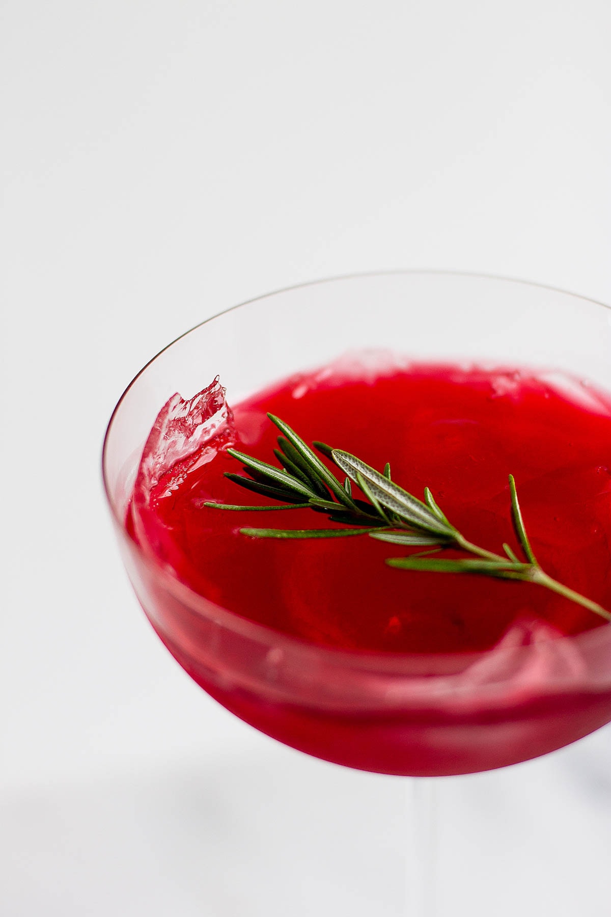 Cocktail Ice Sphere recipe by Sugar & Cloth, an award winning DIY blog.