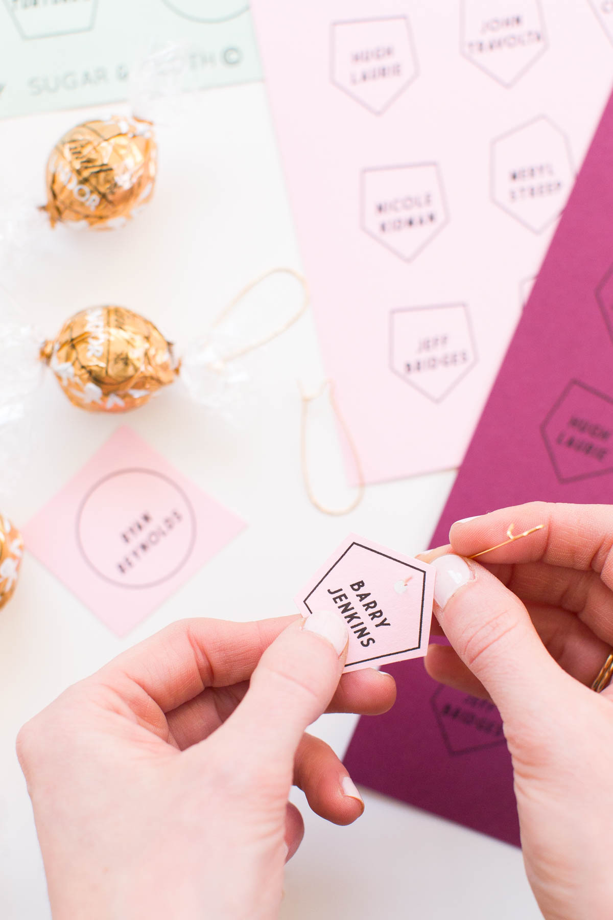 Printable DIY Golden Globes Drink Tags with Lindt Chocolate - by lifestyle blogger Ashley Rose of Sugar & Cloth in Houston, Texas