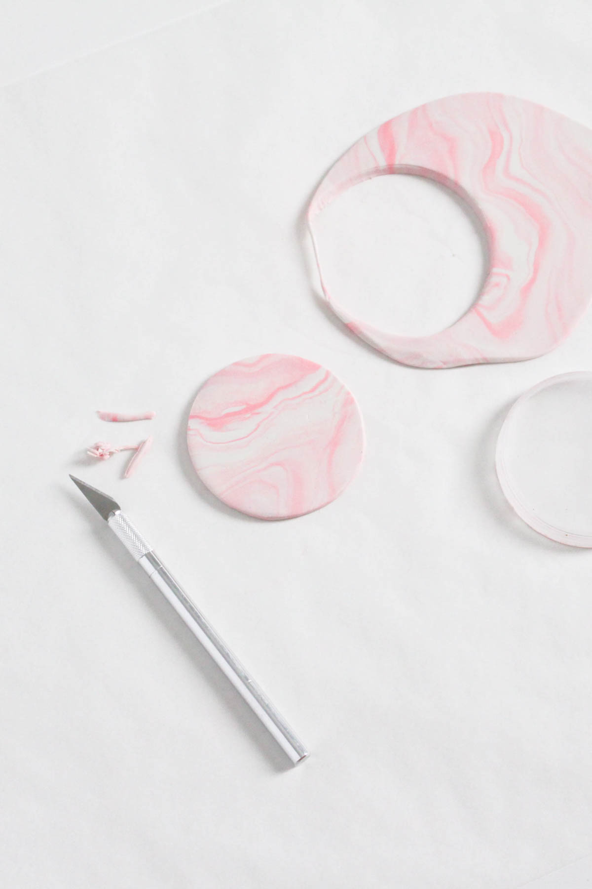 DIY Clay Rose-Marbled Incense Holders by Sugar & Cloth, an award winning DIY blog.