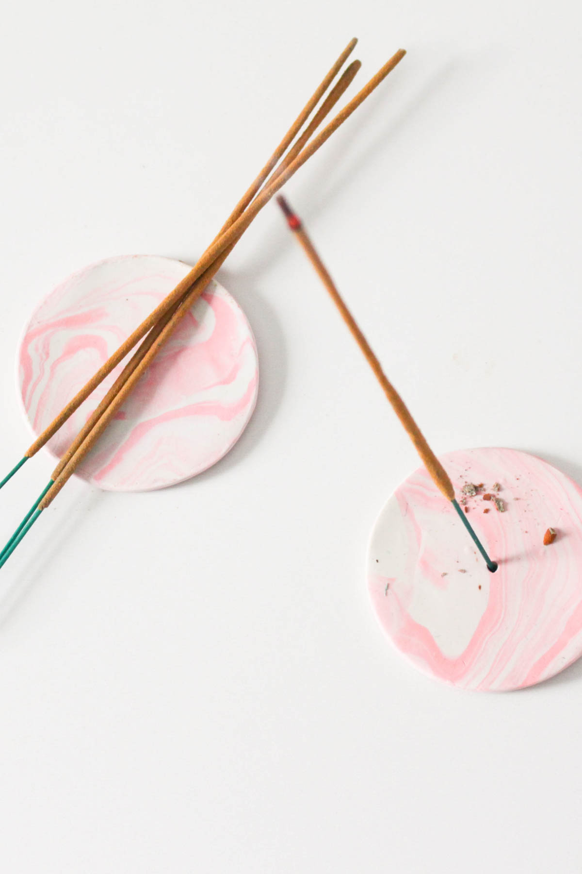 DIY Clay Rose-Marbled Incense Holders by Sugar & Cloth, an award winning DIY blog.