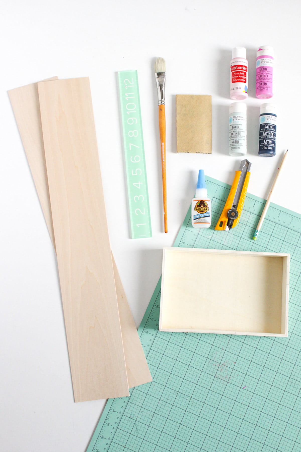 DIY Nesting Desk Organizer by Sugar & Cloth, an award winning DIY, home decor, and recipe blog.