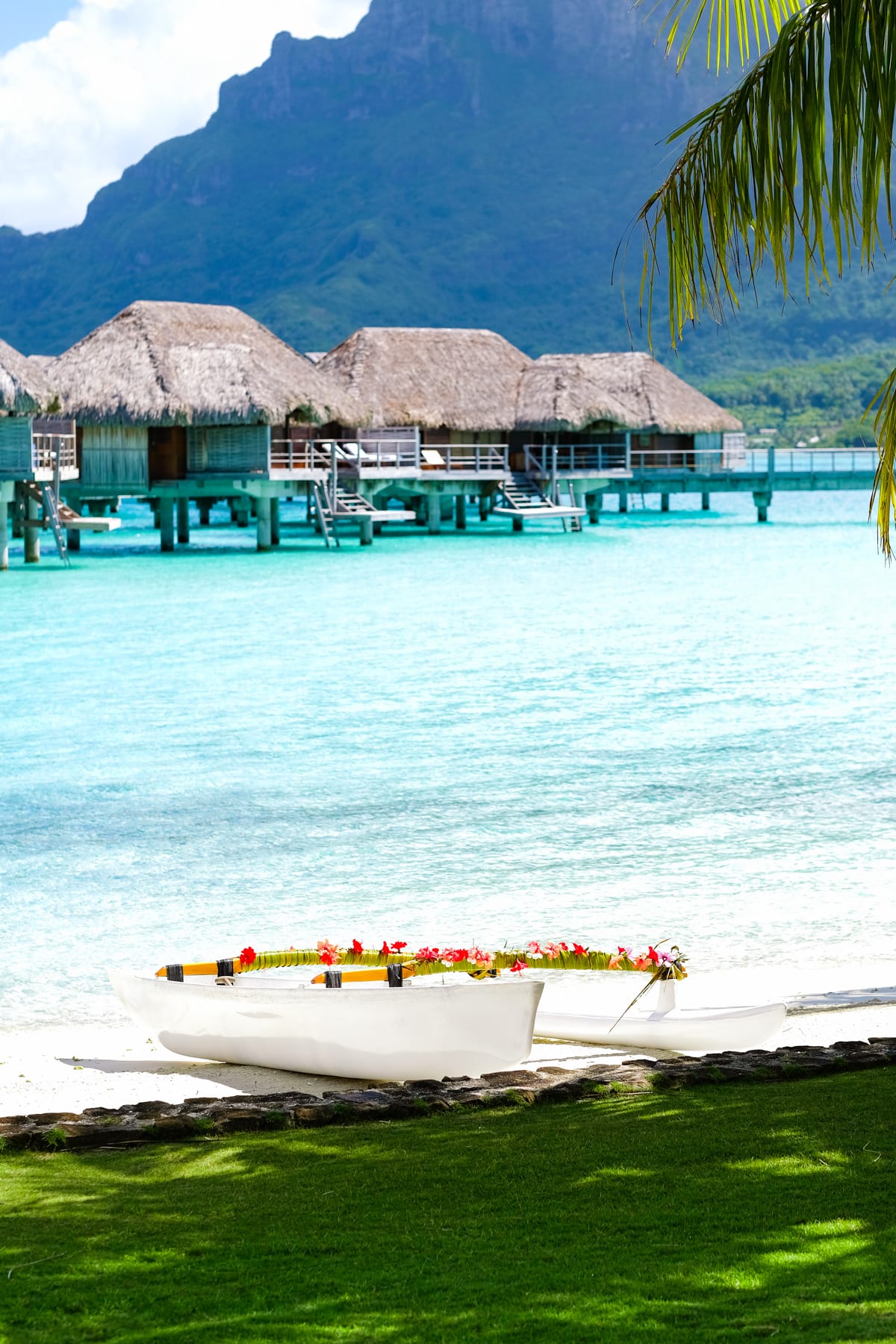 Our Honeymoon Part 2: Bora Bora, French Polynesia by top Houston lifestyle blogger Ashley Rose of Sugar and Cloth