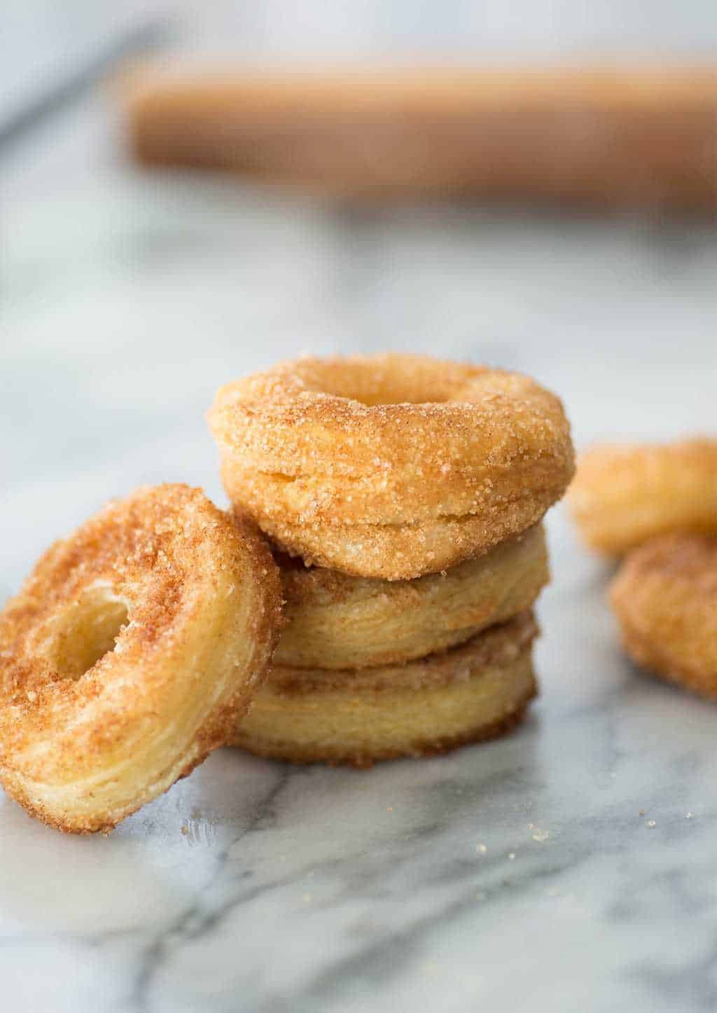 Easy cinnamon sugar donuts by Sugar & Cloth, an award winning DIY and recipes blog.