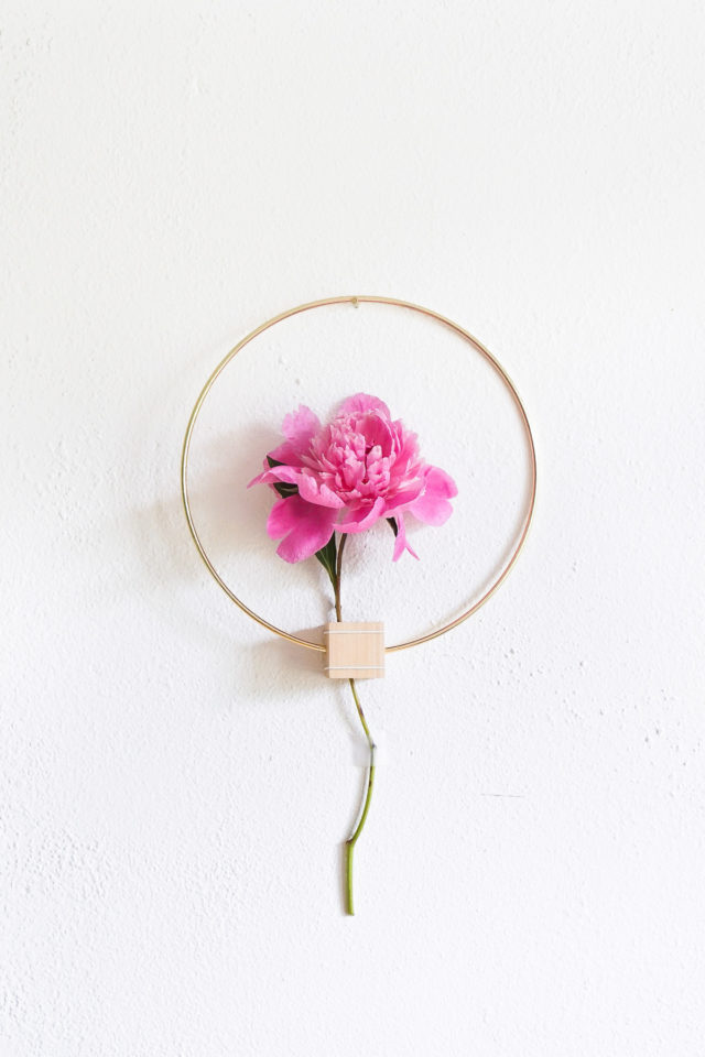 DIY Minimalist Flower Wall Hang by Ashley Rose of Sugar & Cloth, a top lifestyle blog in Houston, Texas
