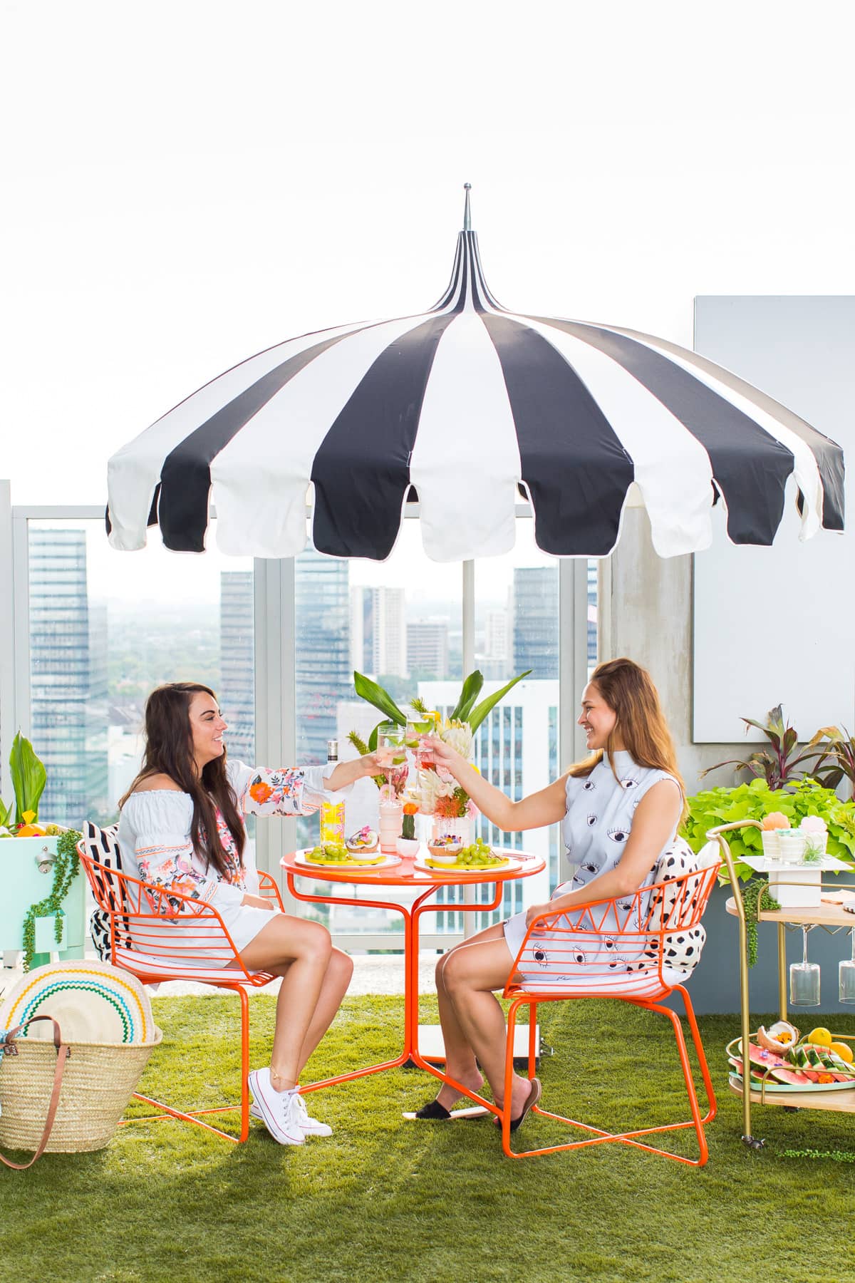 Poolside Summer Entertaining Al Fresco (+ Giveaway!) by top Houston lifestyle blogger Ashley Rose of Sugar & Cloth