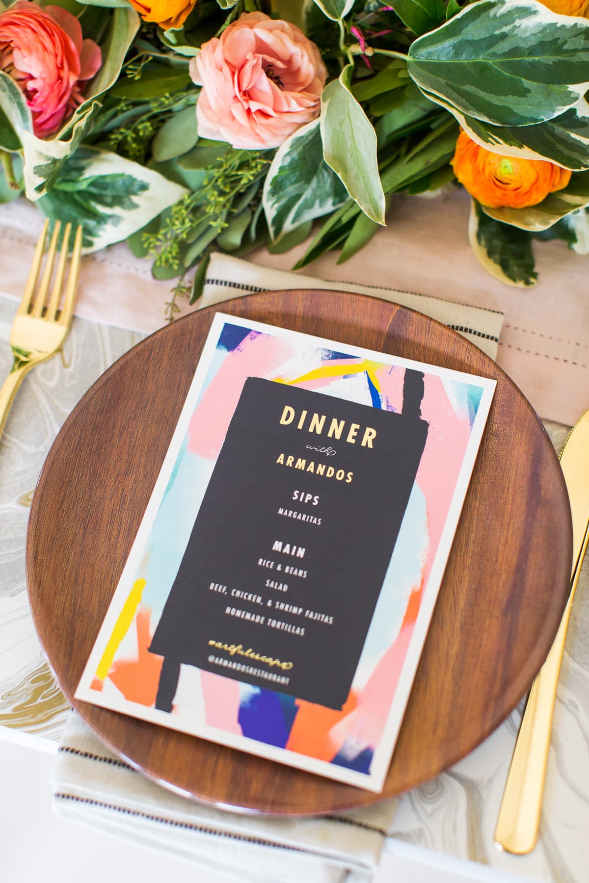 Round Top Blogger Retreat: A Farmhouse Dinner Tablescape by top Houston lifestyle blogger Ashley Rose of sugar and cloth