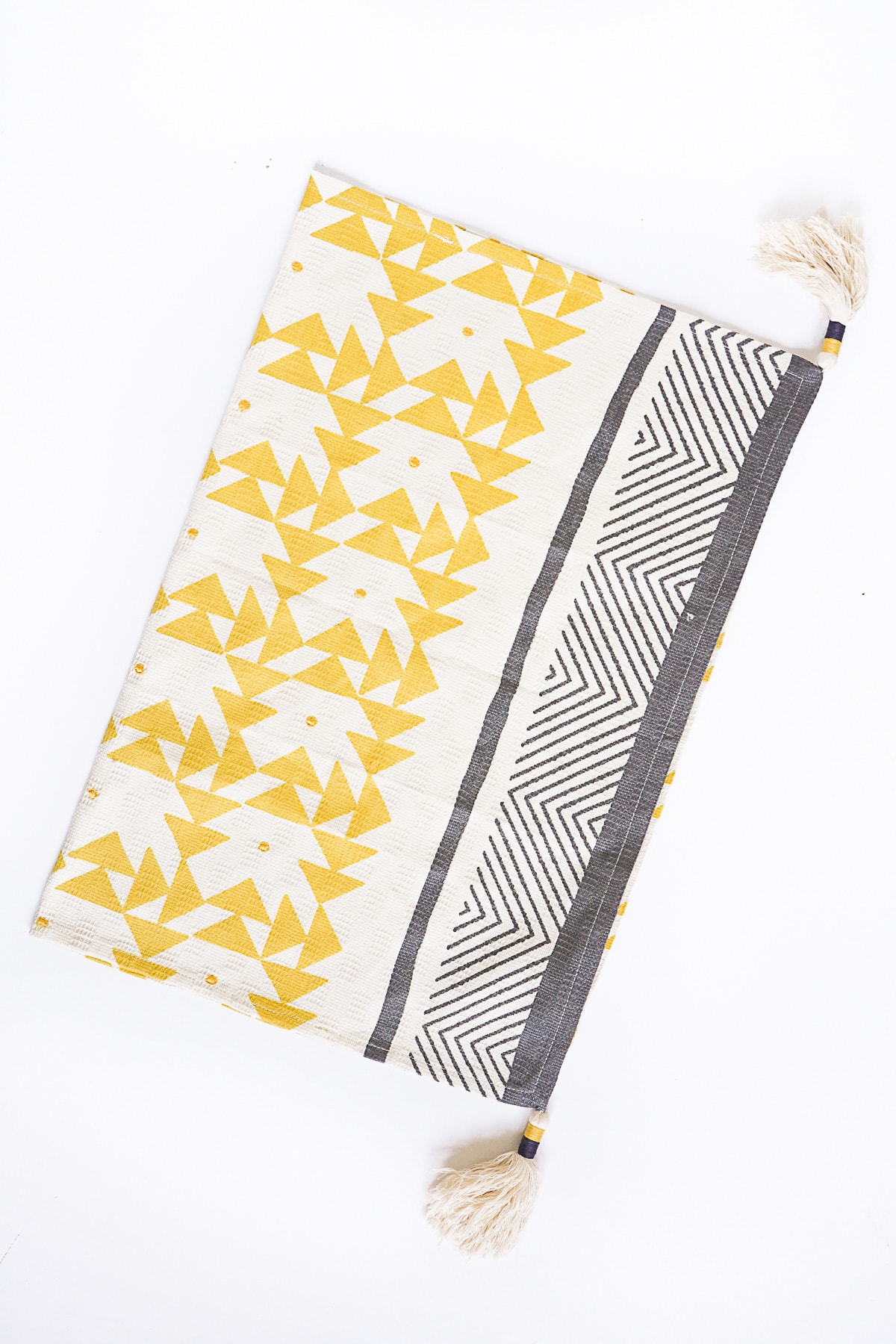 DIY Tasseled Throw Pillows For A Cozy Fall Sugar & Cloth Decor