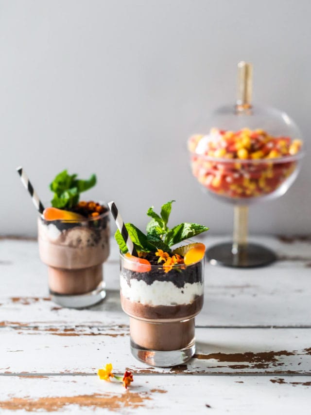 photo of two dirt cup cocktails