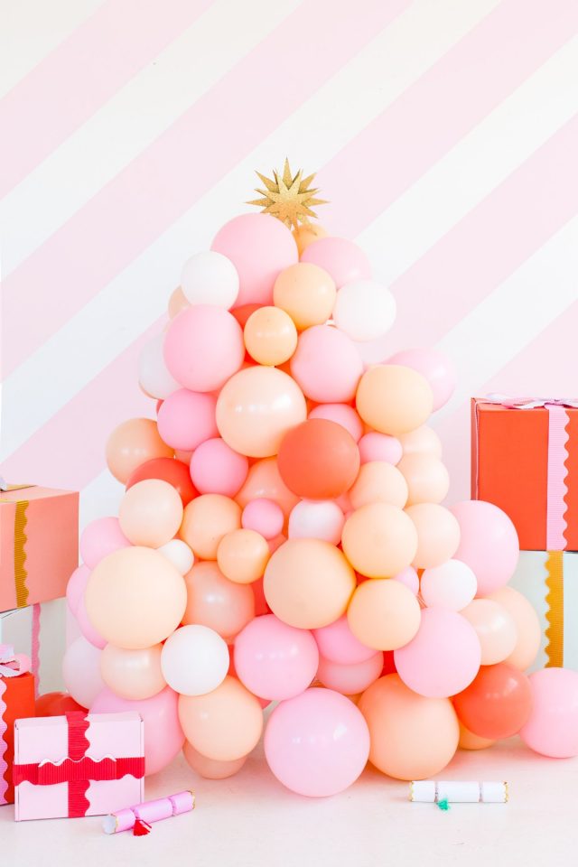 How to Make an Easy Christmas DIY Balloon Garland Tree