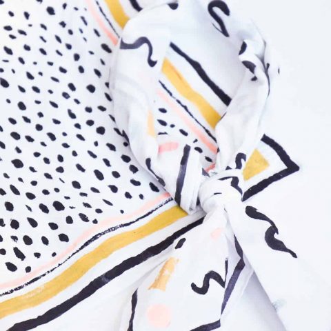 Patterned DIY No-sew Neckerchief by top Houston lifestyle blogger Ashley Rose of Sugar and Cloth