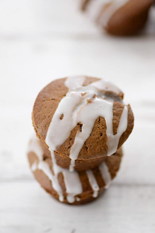 Gingerbread Muffins Recipe with Lemon Glaze