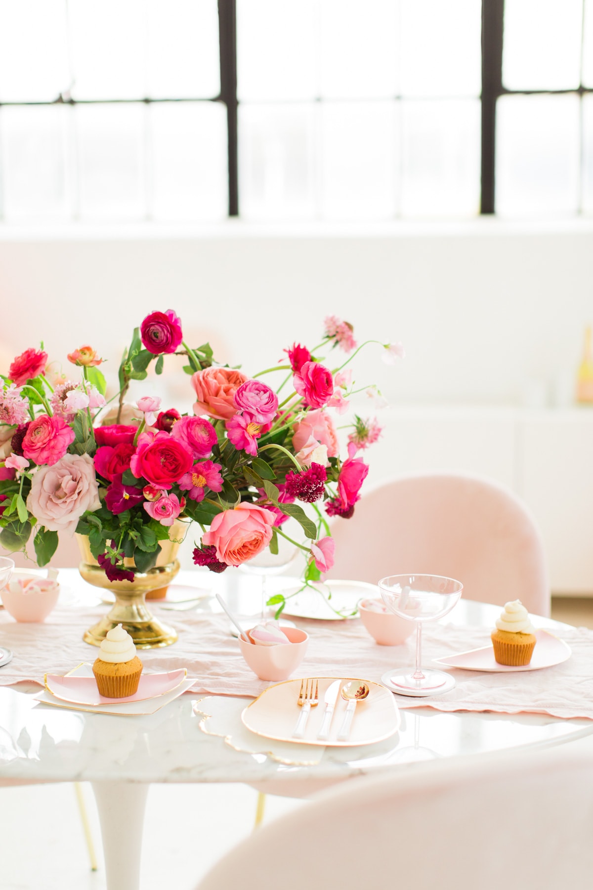 A Simple and Chic Galentine's Table by top Houston lifestyle blogger Ashley Rose of Sugar and Cloth