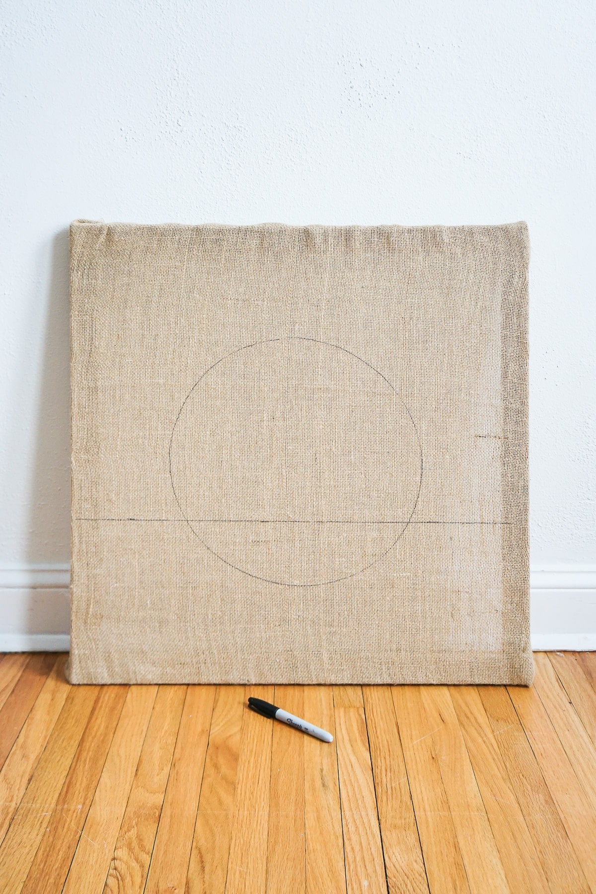 How to Make a Pillow by Rug Hooking Sugar & Cloth