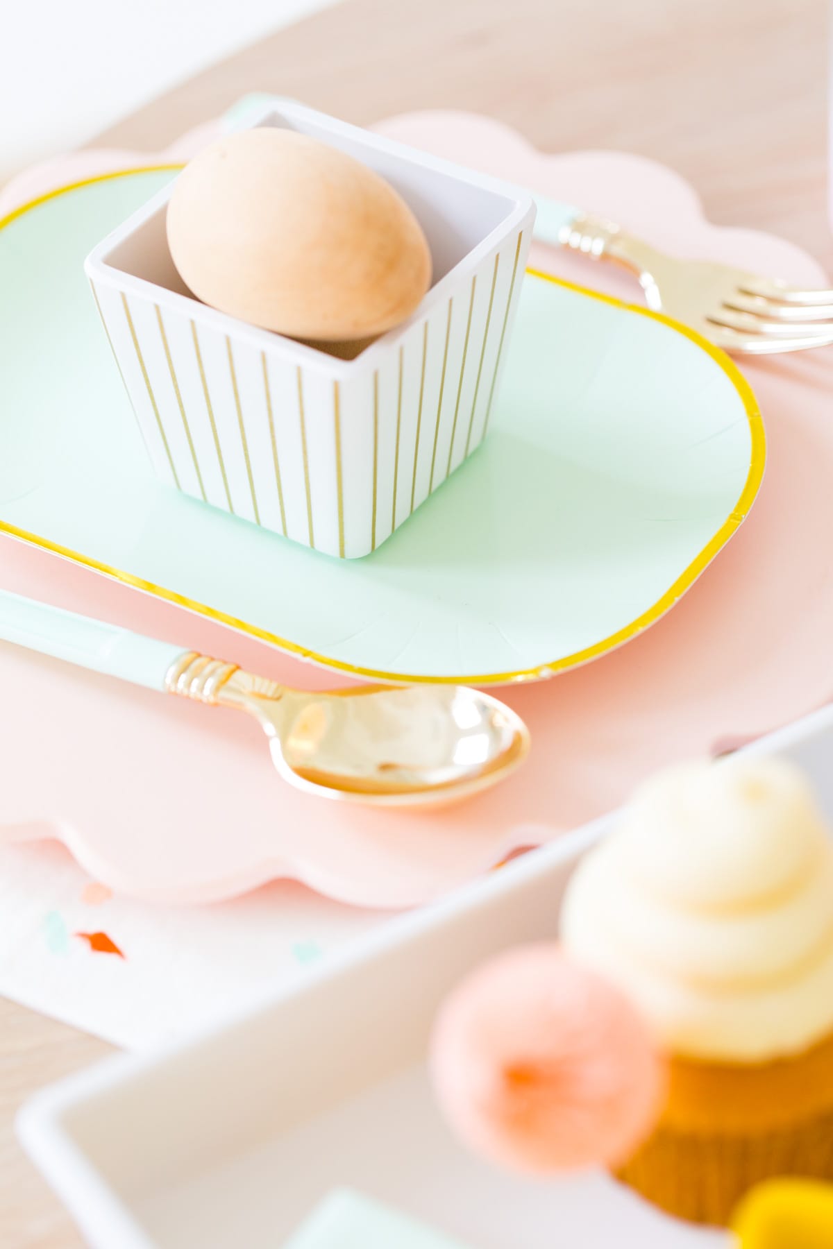 Perfectly Simple Pastel Easter Table Setting