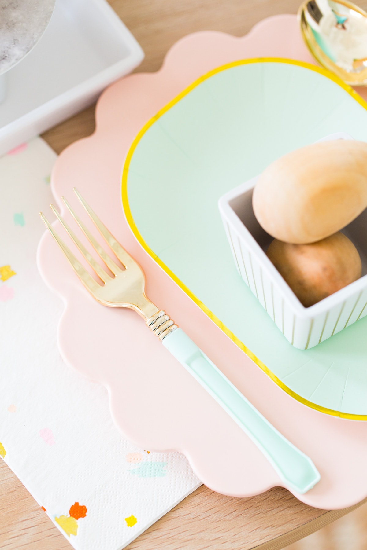 Perfectly Simple Pastel Easter Table Setting