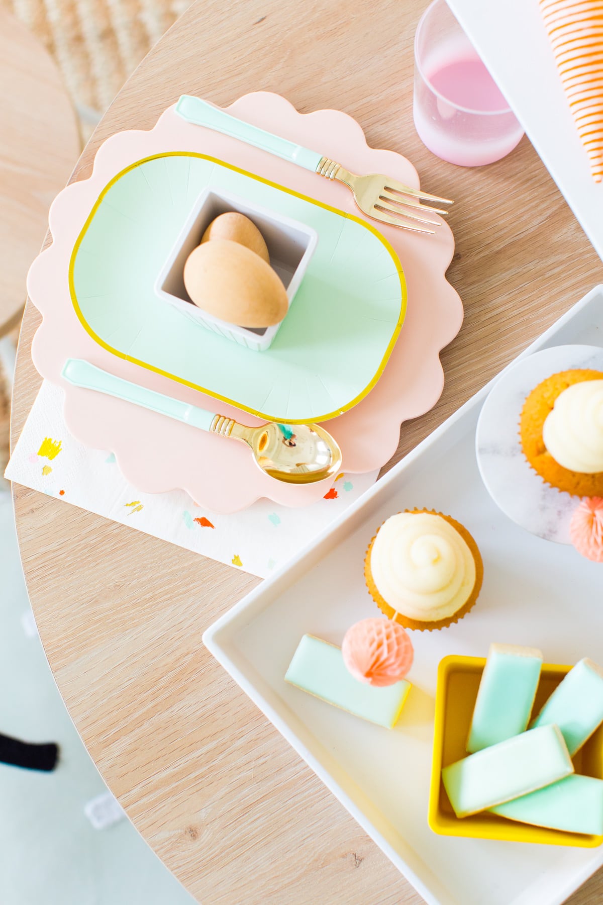 Perfectly Simple Pastel Easter Table Setting