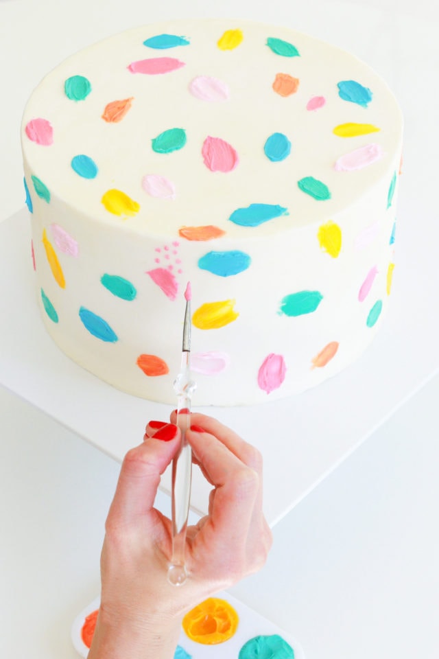 Step 10 -DIY Balloon Garland Cake Topper by top Houston lifestyle Blogger Ashley Rose of Sugar & Cloth - DIY DECOR #DIY #decor #balloon #balloongarland #party #celebrate #birthday #garland #diydecor