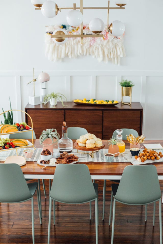 Real Entertaining: Easy Garlic & Herb Cheese Biscuits + Our Family Brunch!